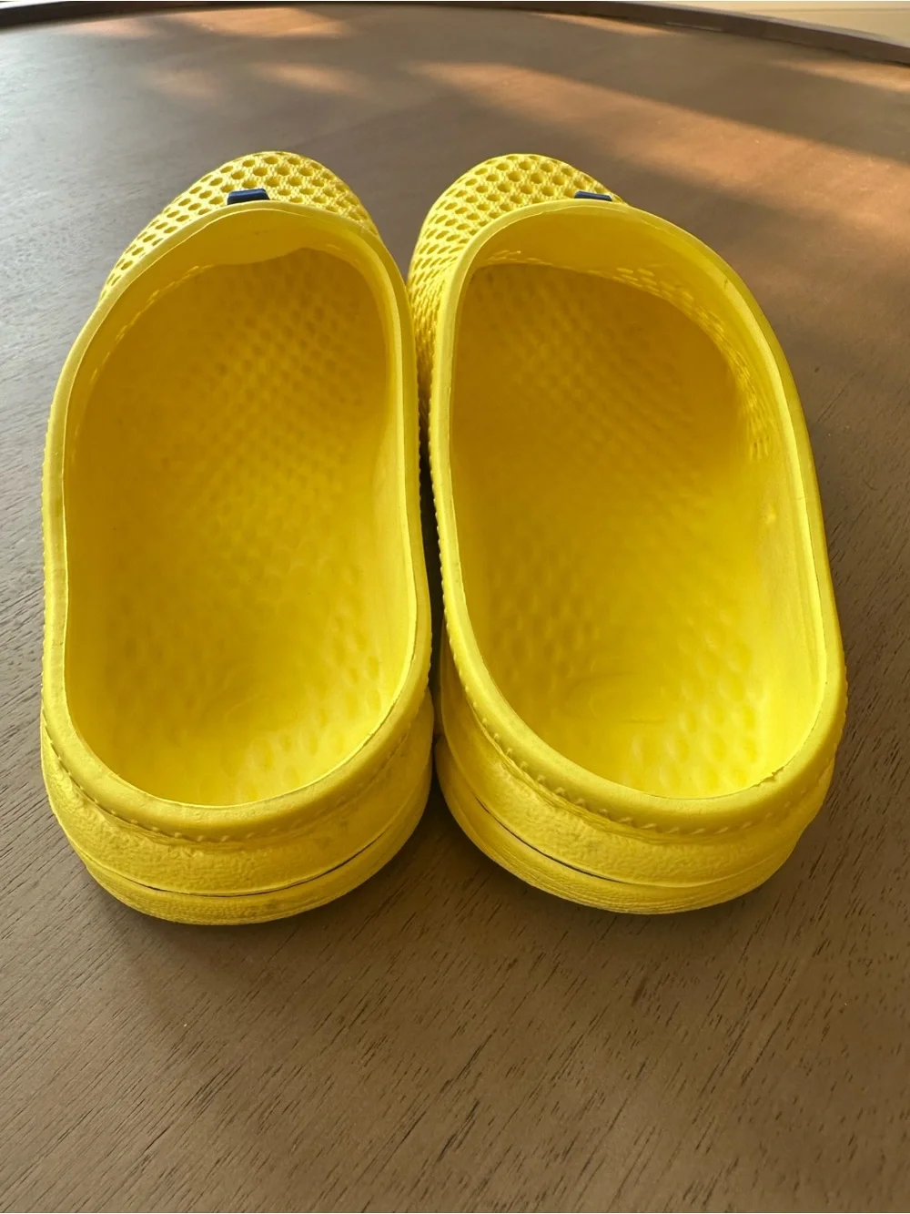 Ventilated Clogs Size 3 Big Kid / EU 35, Yellow